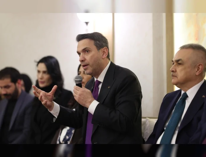 Enerji ve Tabii Kaynaklar Bakanı Alparslan Bayraktar: “Yenilenebilir enerjiyi merkeze koyduk, kurulu güç 124 bin megavata ulaştı”