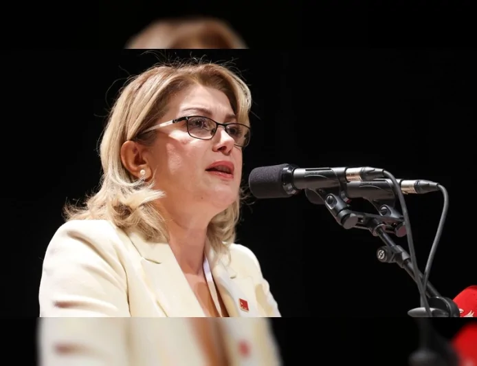 CHP Kadın Kolları Genel Başkanı Asu Kaya: “Kadınlar siyasetin öznesidir, eşitlik olmadan tam demokrasi olmaz”