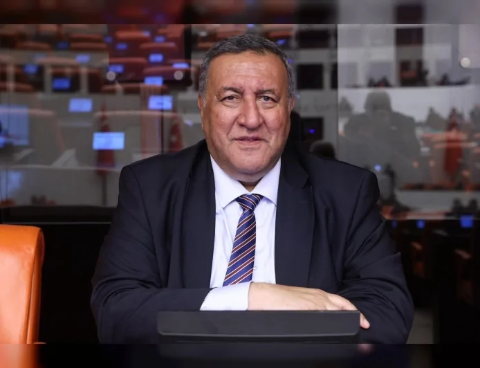 CHP Niğde Milletvekili Ömer Fethi Gürer: “Kuduz vakaları üç ilde görüldü, aşılama ve denetim artırılmalı”