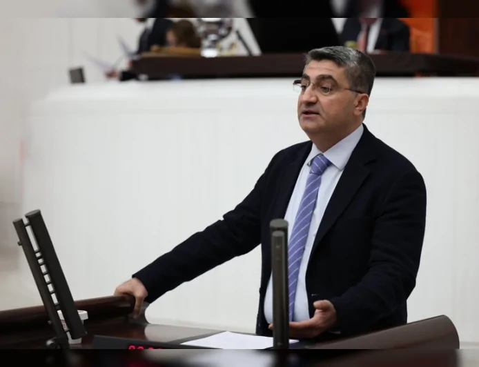 DEVA Partisi Genel Başkan Yardımcısı Mehmet Emin Ekmen: “Engelliler için eşit yaşam hâlâ sağlanabilmiş değil”