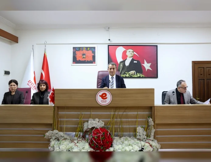 Efeler Belediye Başkanı Anıl Yetişkin 2025 yılı faaliyet raporunun oy birliğiyle kabul edildiğini açıkladı
