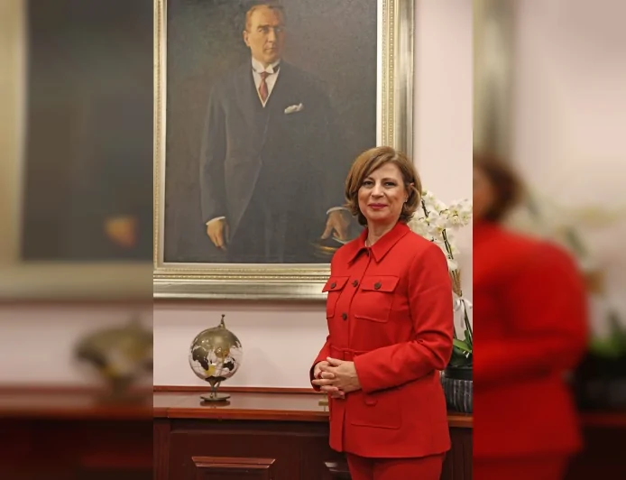 Eskişehir Büyükşehir Belediye Başkanı Ayşe Ünlüce: “Avukatın sesinin kesildiği yerde toplum savunmasız kalır”