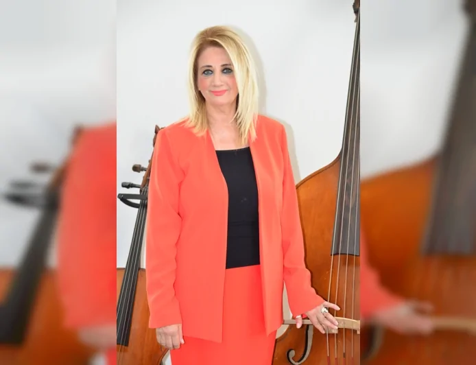 Fransa’nın “Sanat ve Edebiyat Şövalyesi” Nişanı İKSEV Başkanı Filiz Eczacıbaşı Sarper’e verildi