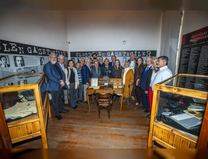 İzmir Gazeteciler Cemiyeti Başkanı Dilek Gappi: “Gazetecilik öldürülmek isteniyor, kalemimizi güçlü tutacağız”
