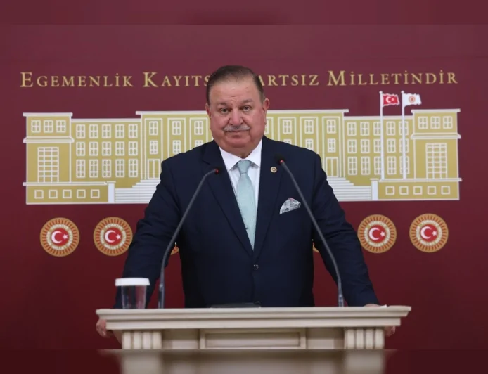 Yeniden Refah Partisi Genel Başkan Yardımcısı Doğan Bekin TBMM’ye sunduğu önergeyle çiftçiye vergi muafiyeti talep etti