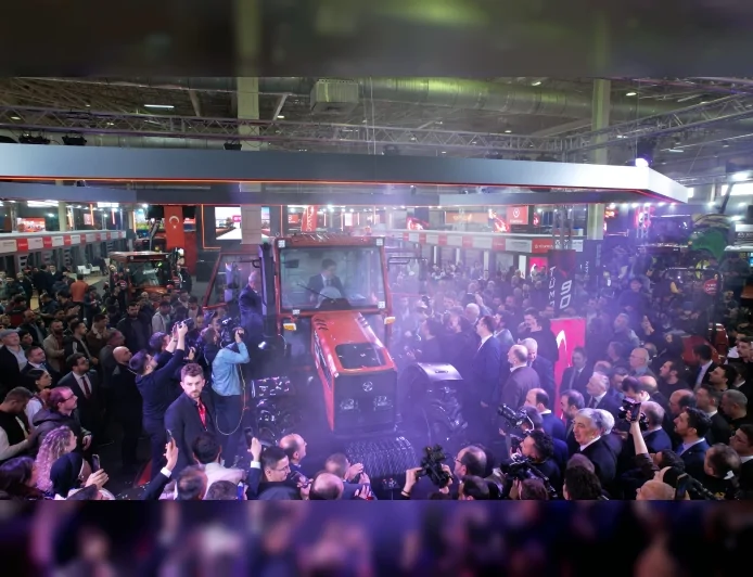 TÜMOSAN Genel Müdürü Halim Tosun: “Değişim Başlıyor” diyerek 50. yılda yeni serileri tanıttı