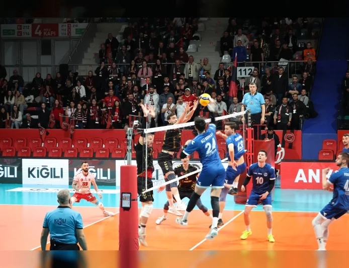 Sungurlu Belediyespor play-off finalini kazanarak Efeler Ligi biletini Çorum’a getirdi