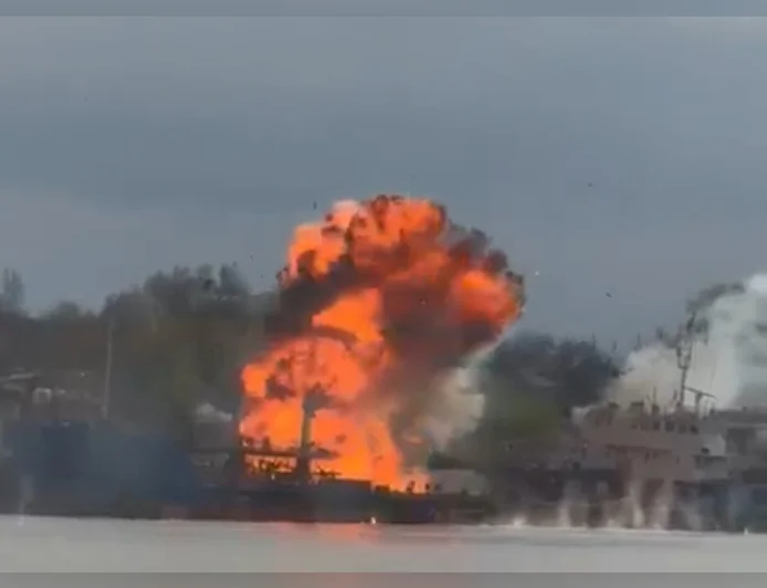 Ukrayna İzmail Limanı’na Rusya saldırısı: 4 gemi vuruldu, Karadeniz hattında gerilim arttı