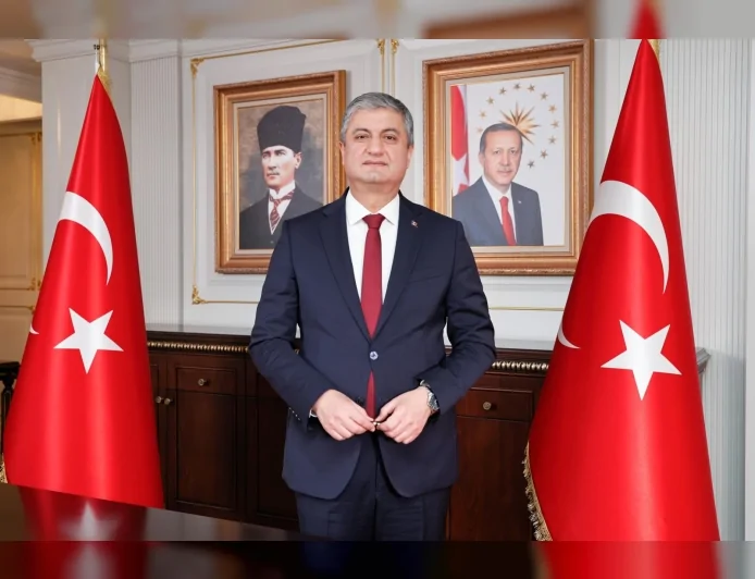 ADANA VALİSİ MUSTAFA YAVUZ PORTAKAL ÇİÇEĞİ KOKUSUNU KENT GENELİNE YAYACAK SEFERBERLİĞİ BAŞLATTI