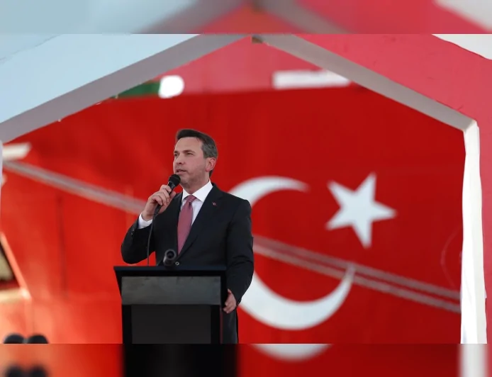 Enerji ve Tabii Kaynaklar Bakanı Alparslan Bayraktar: “Türkiye Yurt Dışında İlk Derin Deniz Sondajına Somali’de Başlıyor”