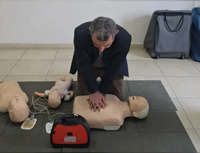 Çorum’da Temel İlk Yardım Eğitimleri Sürüyor Vatandaşlara “İlk Yardım Hayat Kurtarır” Bilinci Aşılanıyor