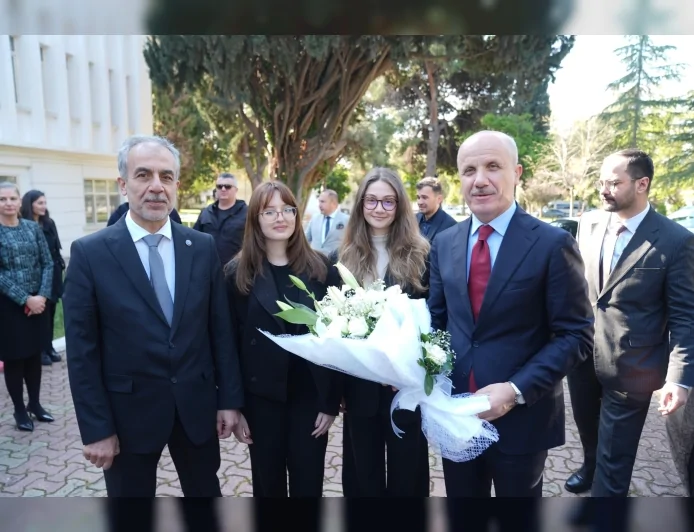 YÖK Başkanı Prof. Dr. Erol Özvar Ege Üniversitesini Ziyaret Etti Üniversitenin Gelecek Vizyonu Değerlendirildi
