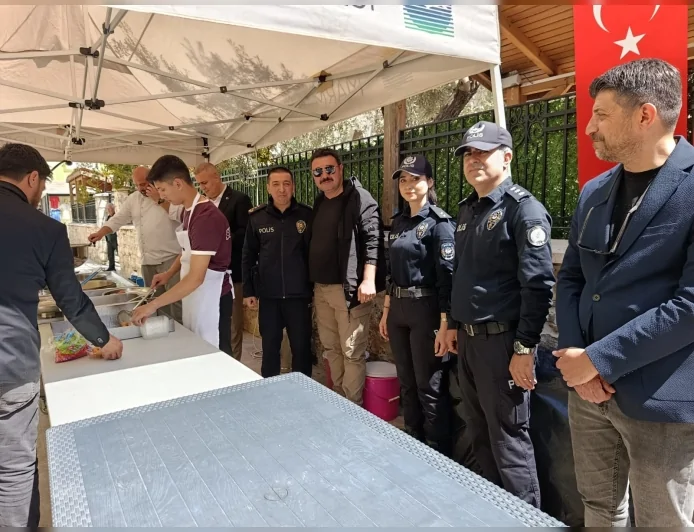 Marmaris Emniyet Müdürlüğü Polis Teşkilatının 181. Yılında Şehitler İçin Lokma Hayrı Düzenledi