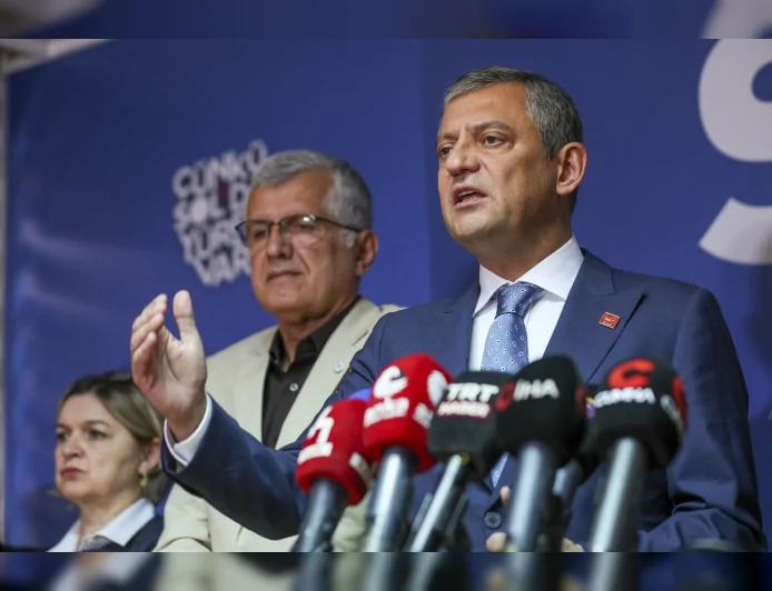 CHP Lideri Özgür Özel: “Birleşik muhalefet şart” SOL Sözcüsü Tombul: “Birlikte mücadele etmeliyiz”