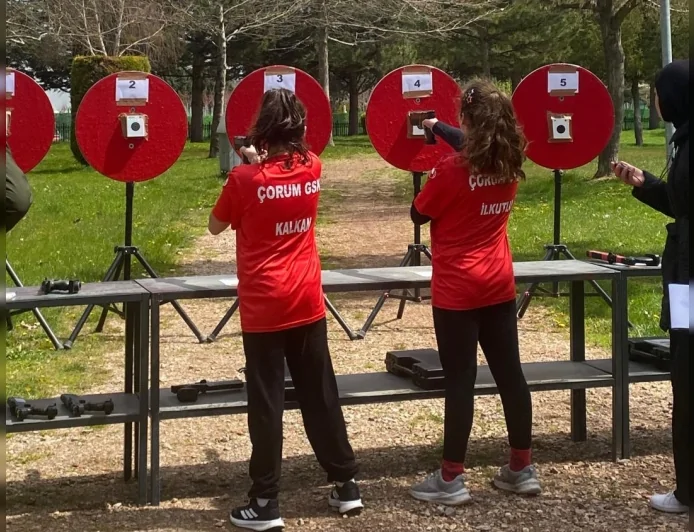 Çorum’da 23 Nisan Coşkusu Modern Pentatlon Laser Run İl Müsabakalarıyla Sporla Buluştu