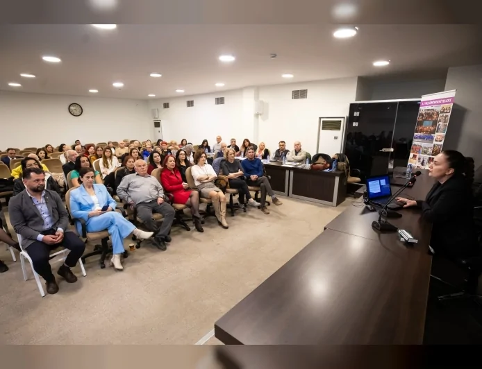 Narlıdere Belediyesi İzmir 3. Yaş Üniversiteleri Çalıştayı’na Ev Sahipliği Yaptı Yeni Üniversitenin Yol Haritası Belirlendi