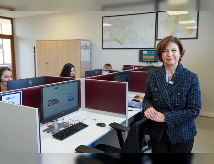 ESKİŞEHİR BÜYÜKŞEHİR BELEDİYE BAŞKANI AYŞE ÜNLÜCE 26 BİNİNCİ ÇAĞRIYI YANITLADI