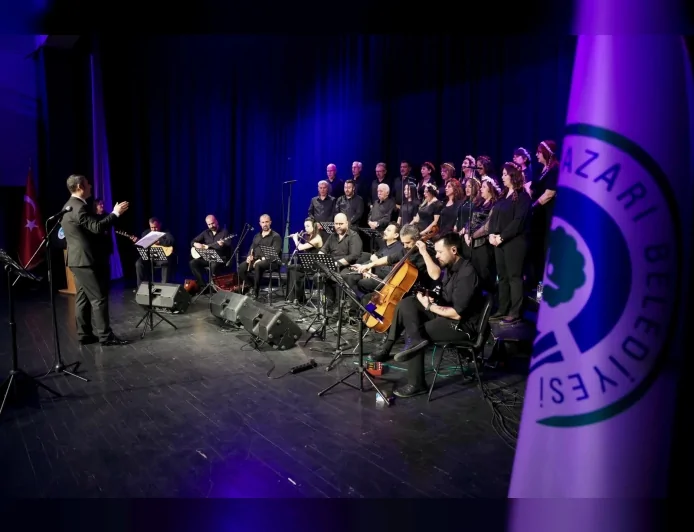 ESKİŞEHİR ODUNPAZARI’NDA ÖZGÜN MÜZİK KOROSU KONSERİNE YOĞUN İLGİ