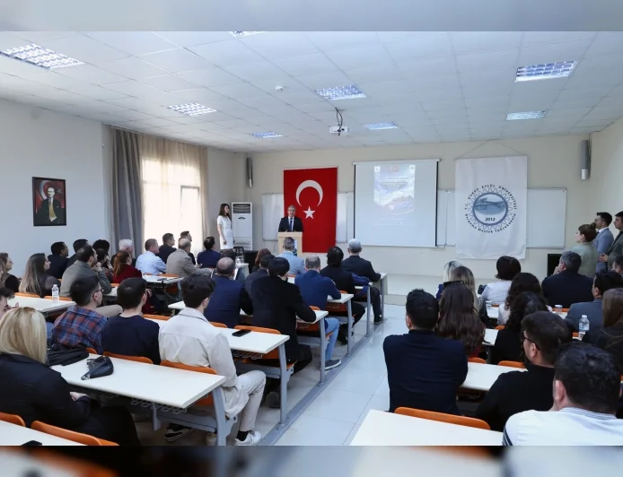 Dokuz Eylül Üniversitesi Rektörü Prof. Dr. Bayram Yılmaz: “Meslek yüksekokulları artık aranan nitelikli insan kaynağı yetiştiriyor”