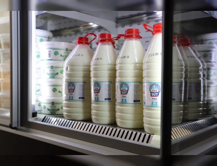 Eskişehir Büyükşehir Belediyesi Halk Süt Tesisi üretimi artırdı sağlıklı ve uygun fiyatlı ürünler sofralara ulaşıyor