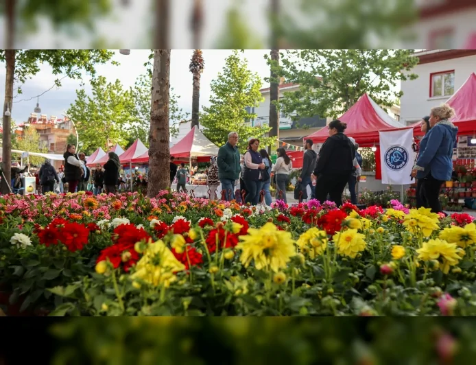 Bayındır’da 27. Uluslararası Çiçek Festivali başlıyor üretici ve vatandaş dört gün boyunca buluşacak