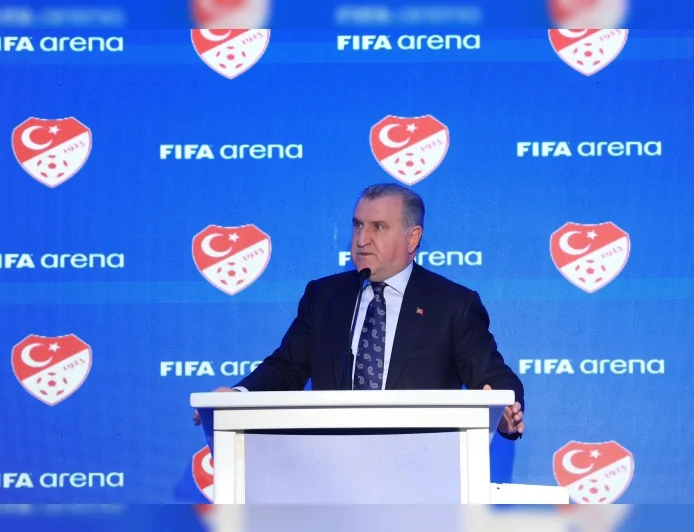 Gençlik ve Spor Bakanı Dr. Osman Aşkın Bak: “Yağız Kaan Erdoğmuş Tarihi Başarısıyla Gururlandırdı”