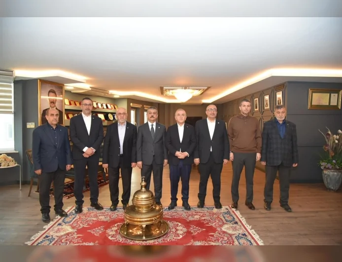 Elazığ Valisi Numan Hatipoğlu ve Milletvekilleri Ticaret Borsası’nda Tarım ve Kalkınma Projelerini Değerlendirdi