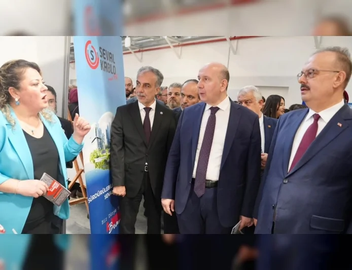 EGE ÜNİVERSİTESİ STANDI EGEKAF 2026’DA YOĞUN İLGİ GÖRDÜ