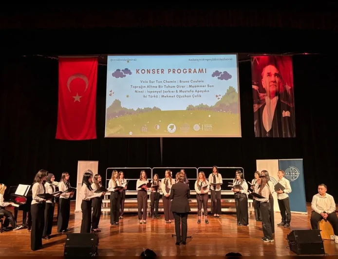 Çorum Güzel Sanatlar Lisesi Korosu Ankara’daki Festivalde Prestijli Ödül Kazandı