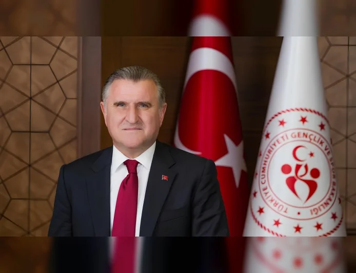 Gençlik ve Spor Bakanı Dr. Osman Aşkın Bak: “Bursaspor ve Batman Petrolspor’u kutluyorum”