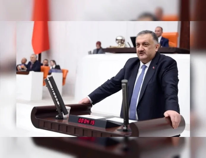 DEVA Partisi Genel Başkan Yardımcısı Hasan Karal: “Bu çocuklar nasıl gözden kaçtı” diyerek 5 bakanlığa 49 soruluk önerge sundu