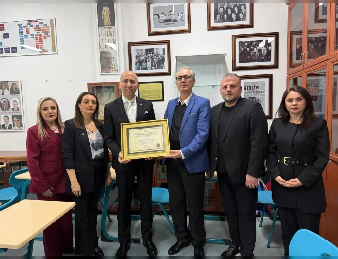 Balkan Vakfı Prof. Dr. Ergin Jable’ye Türk dili ve kültürüne katkıları için vefa beratı takdim etti