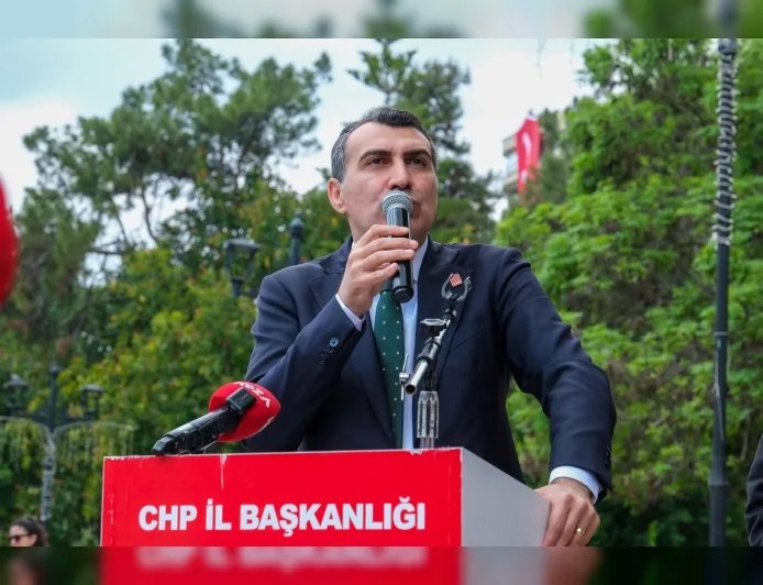CHP Adana İl Başkanı Anıl Tanburoğlu: “Egemenlik kayıtsız şartsız milletindir, baskılara karşı direneceğiz”