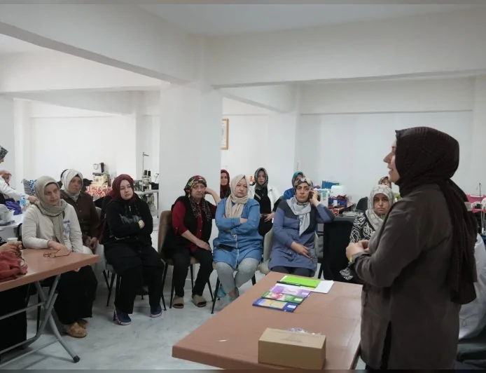 Düzce’de BELMEK kursiyerlerine KETEM iş birliğiyle kanser farkındalık eğitimi verildi