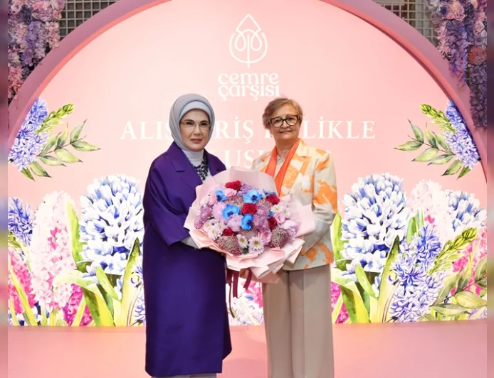 CUMHURBAŞKANI ERDOĞAN’IN EŞİ EMİNE ERDOĞAN: “AİLE, İYİLİK VE SÜRDÜRÜLEBİLİRLİK ÇÖZÜMÜN TAM MERKEZİNDEDİR”