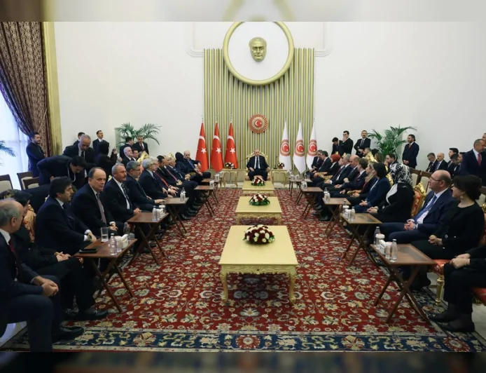 CUMHURBAŞKANI RECEP TAYYİP ERDOĞAN TBMM’NİN 106’NCI YIL RESEPSİYONUNDA SİYASİ TEMASLAR VE AÇIKLAMALARDA BULUNDU