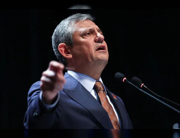 CHP Genel Başkanı Özgür Özel: “Önce seçim sandığı, sonra sizin çeyiz sandığınız açılacak”