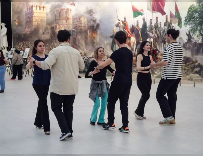 ETİMESGUT BELEDİYESİ FİESTA ANKARA ETKİNLİĞİYLE LATİN AMERİKA KÜLTÜRÜNÜ SANAT VE SİNEMA İLE BULUŞTURDU