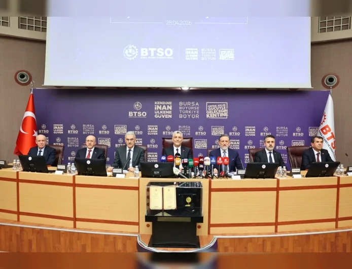 Ticaret Bakanı Ömer Bolat: “İhracatta 273,3 milyar dolarla tarihi rekor kırdık”