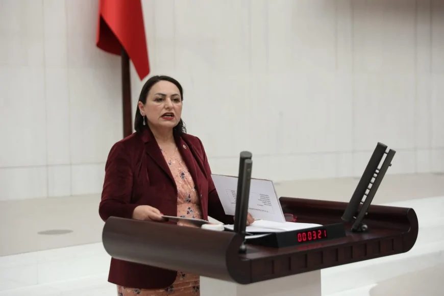 CHP Adana Milletvekili Dr. Müzeyyen Şevkin: “Okullarda Can Güvenliği Kalmadı, Bakan Derhal İstifa Etmeli”