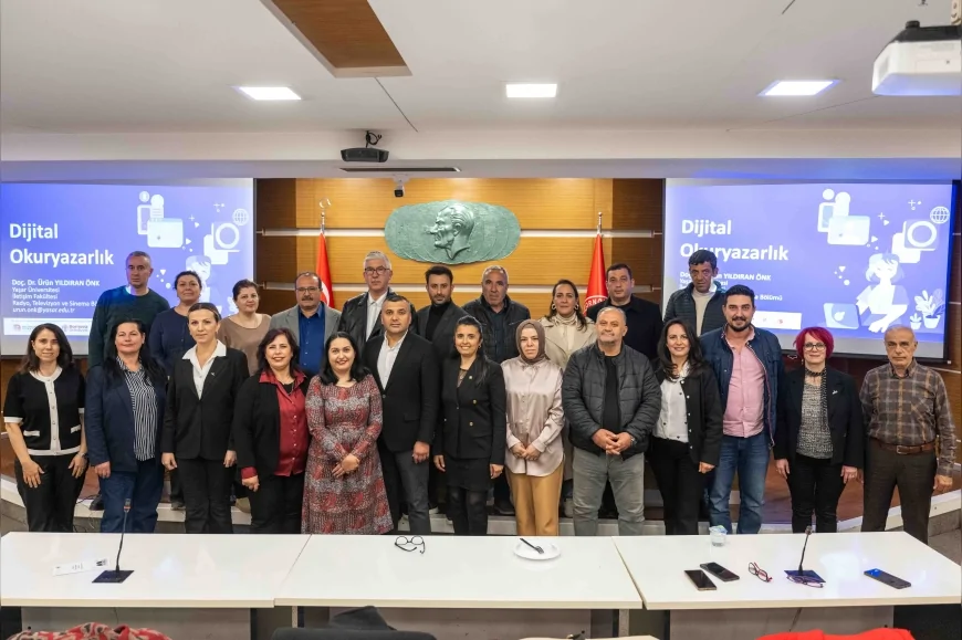 Bornova Belediyesi öncülüğünde Muhtarlar Akademisi tamamlandı 45 mahalle muhtarı eğitim aldı