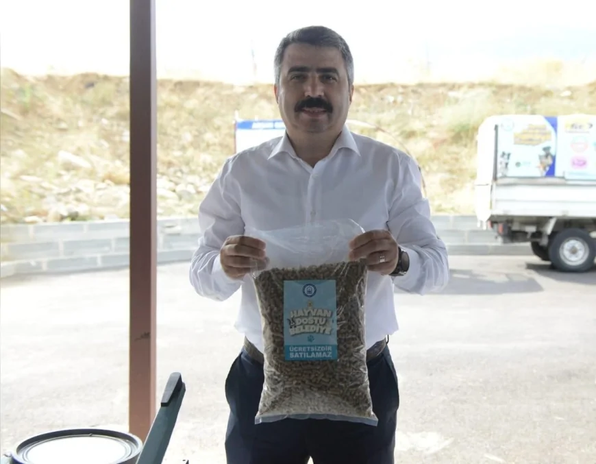 Yıldırım Belediye Başkanı Oktay Yılmaz: “242 ton yemek atığını 128 ton mamaya dönüştürdük”