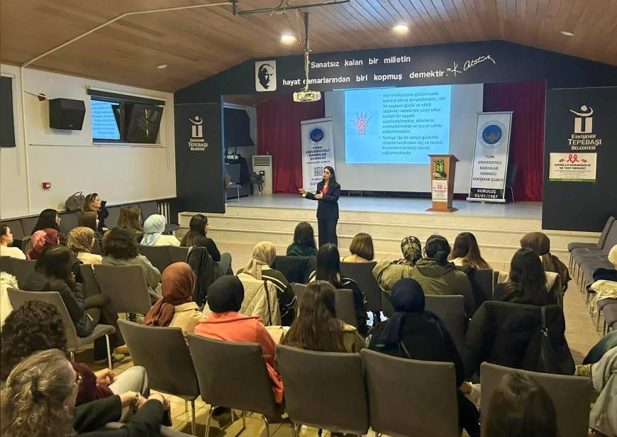 Tepebaşı Belediyesi ve TÜKD iş birliğiyle gençlere bulaşıcı hastalıklar farkındalık eğitimi verildi