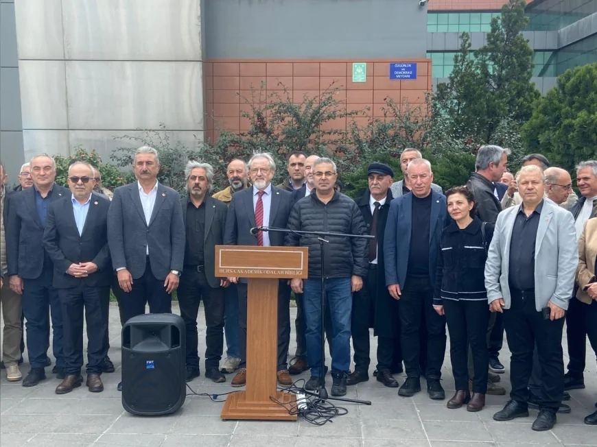 Bursa’da Meslek Örgütlerinden Ortak Tepki: “Belediye Başkanlarının Gözaltına Alınması Halk İradesine Müdahaledir”