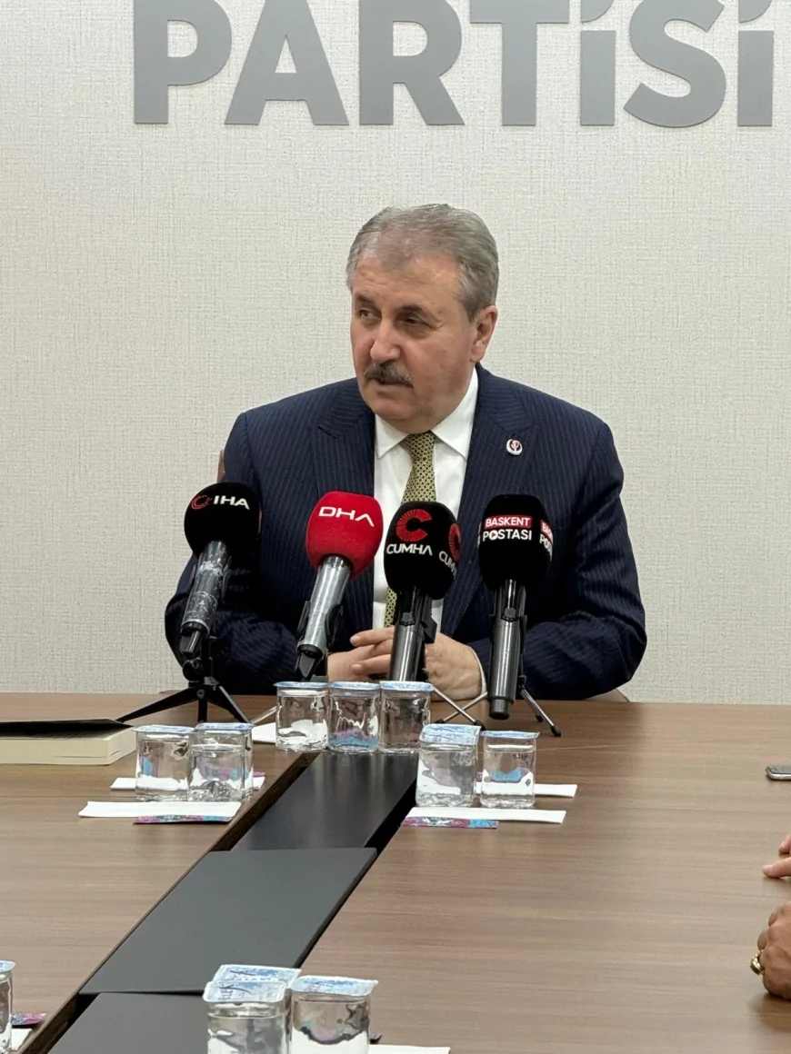Büyük Birlik Partisi Genel Başkanı Mustafa Destici Başkent Ankara Meclisi heyetini genel merkezde kabul etti