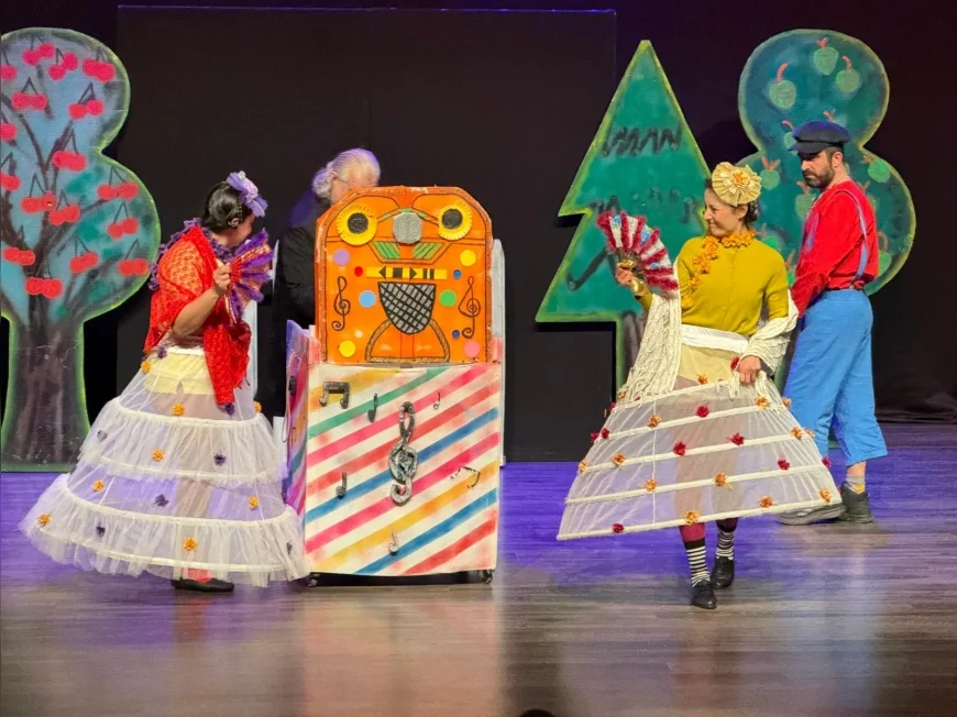 Aydın Büyükşehir Belediye Başkanı Özlem Çerçioğlu Çocukları “Müzisyenler Çetesi” Tiyatrosuyla Buluşturdu