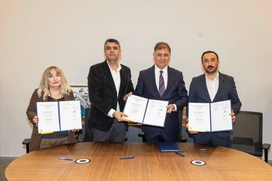 İzmir Büyükşehir Belediye Başkanı Dr. Cemil Tugay: “Emeğin karşılığı neyse vereceğiz”