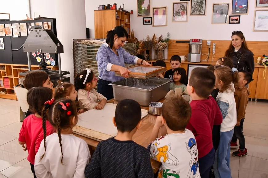 Tepebaşı Belediyesi Kağıt Geri Dönüşüm Atölyesi Çocuklara Çevre Bilinci Kazandırıyor