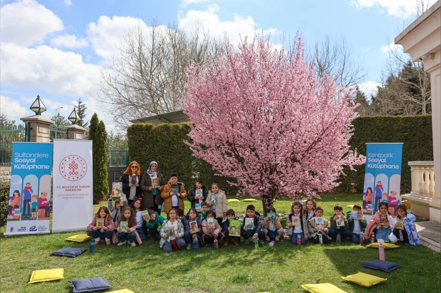 ESKİŞEHİR BÜYÜKŞEHİR BELEDİYESİ KÜTÜPHANELER HAFTASI’NDA MİNİKLERİ KİTAPLARLA BULUŞTURDU