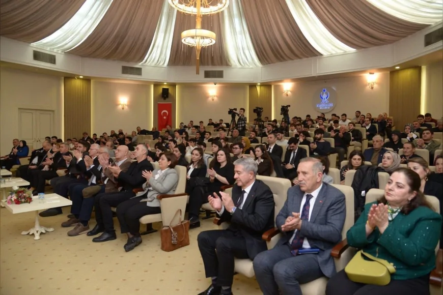 Kahramankazan’da tarım panelinde kritik uyarı Toprak en kıymetli hazinemiz vurgusu öne çıktı!